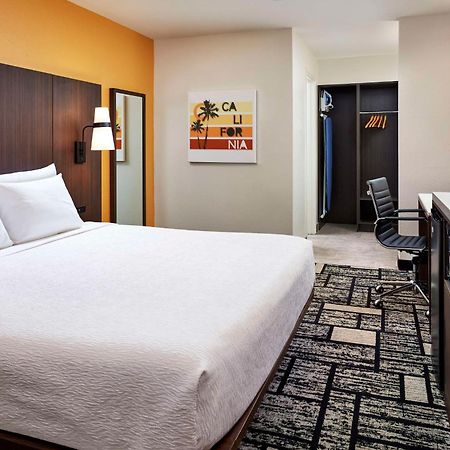 Best Western Plus Meridian Inn & Suites, Anaheim-Orange Eksteriør billede