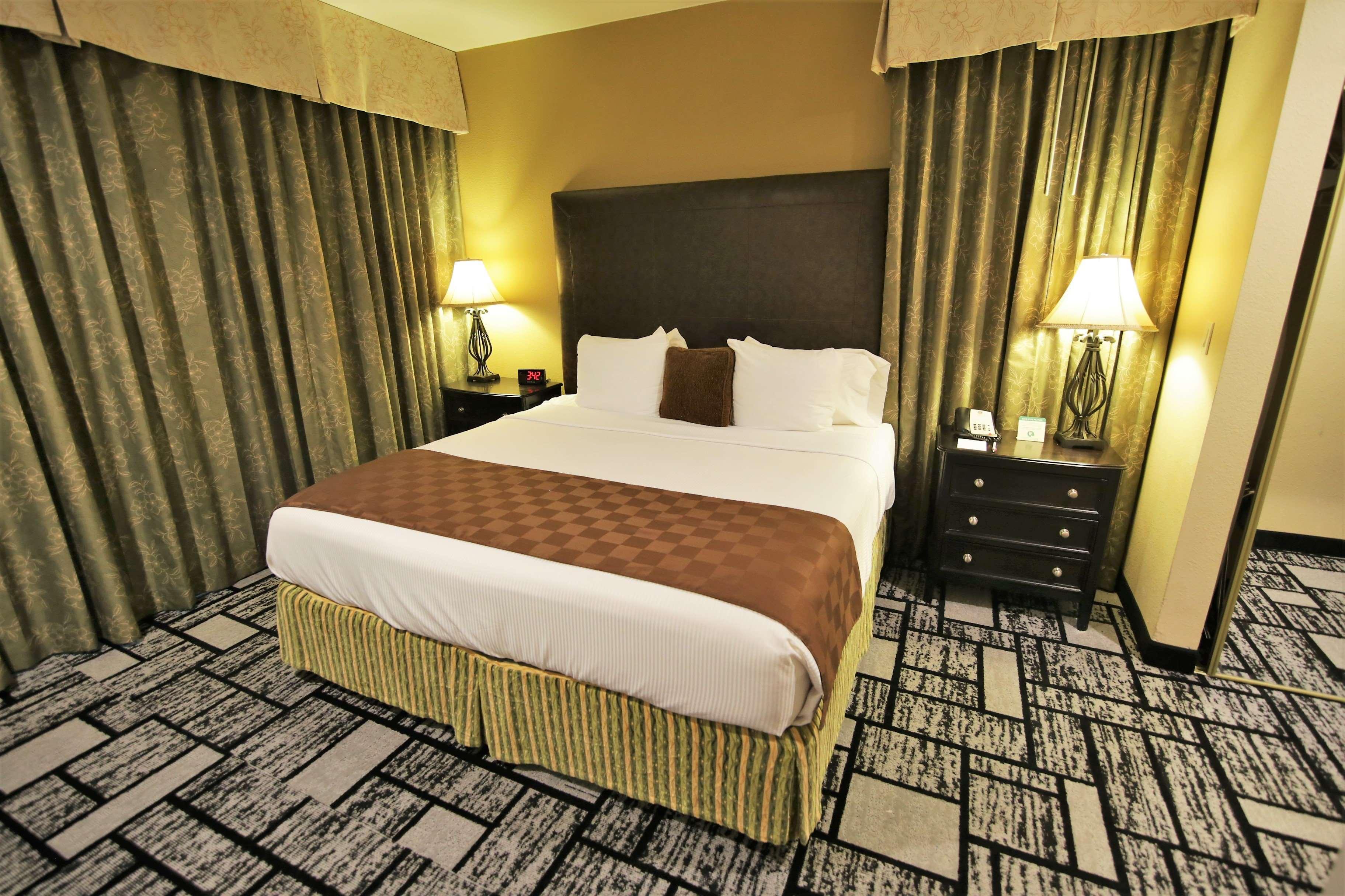 Best Western Plus Meridian Inn & Suites, Anaheim-Orange Eksteriør billede