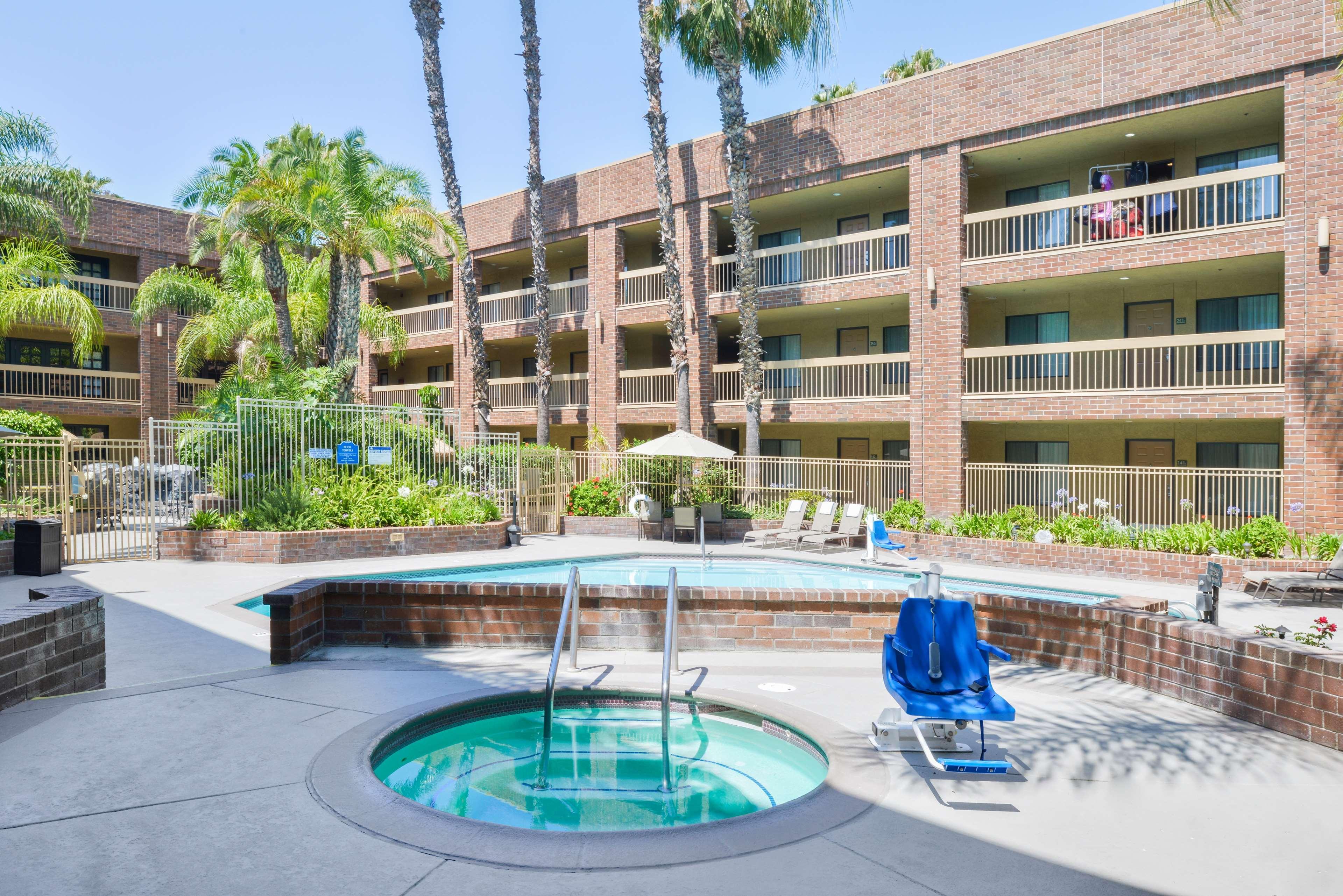 Best Western Plus Meridian Inn & Suites, Anaheim-Orange Eksteriør billede