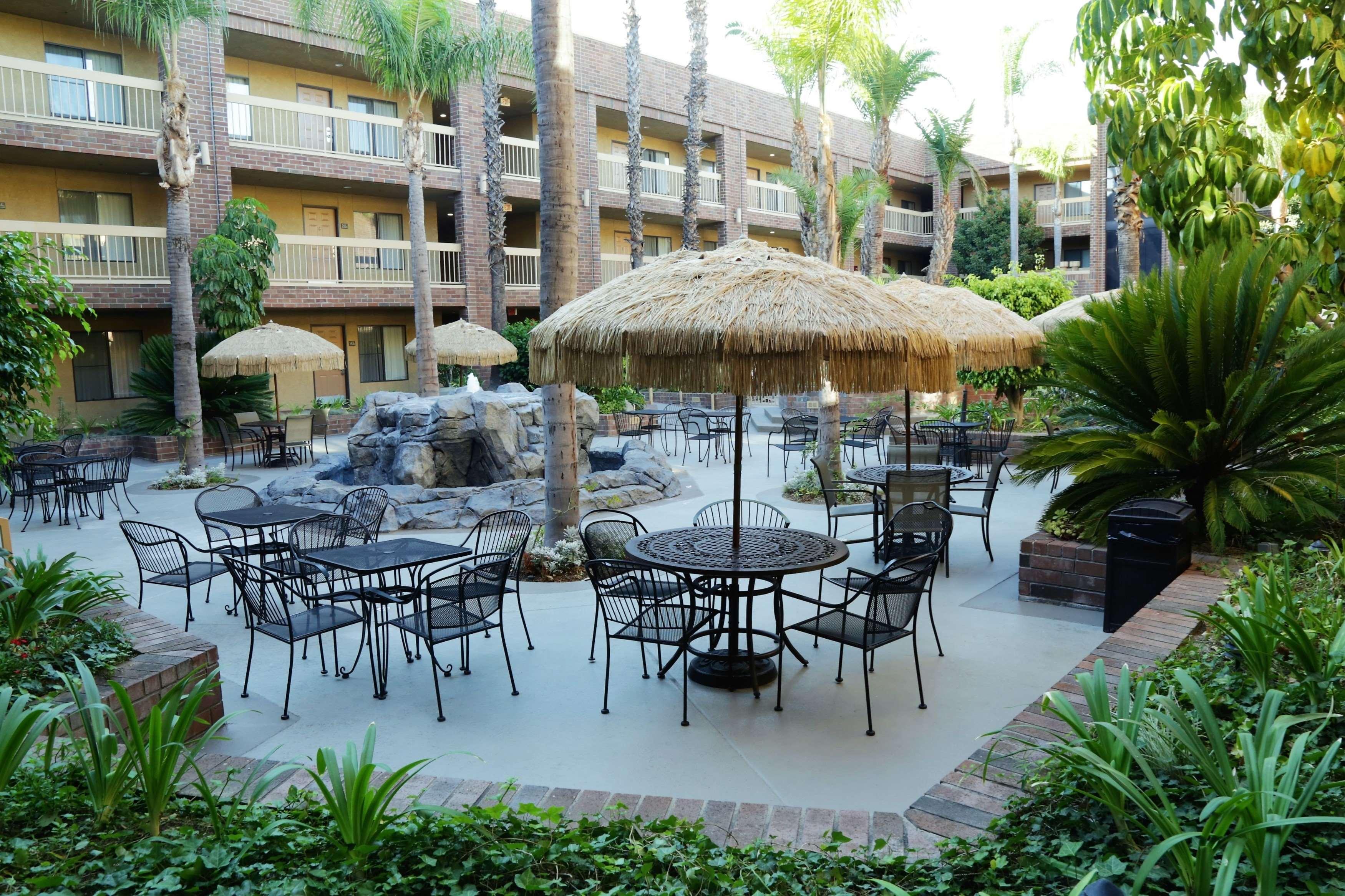 Best Western Plus Meridian Inn & Suites, Anaheim-Orange Eksteriør billede