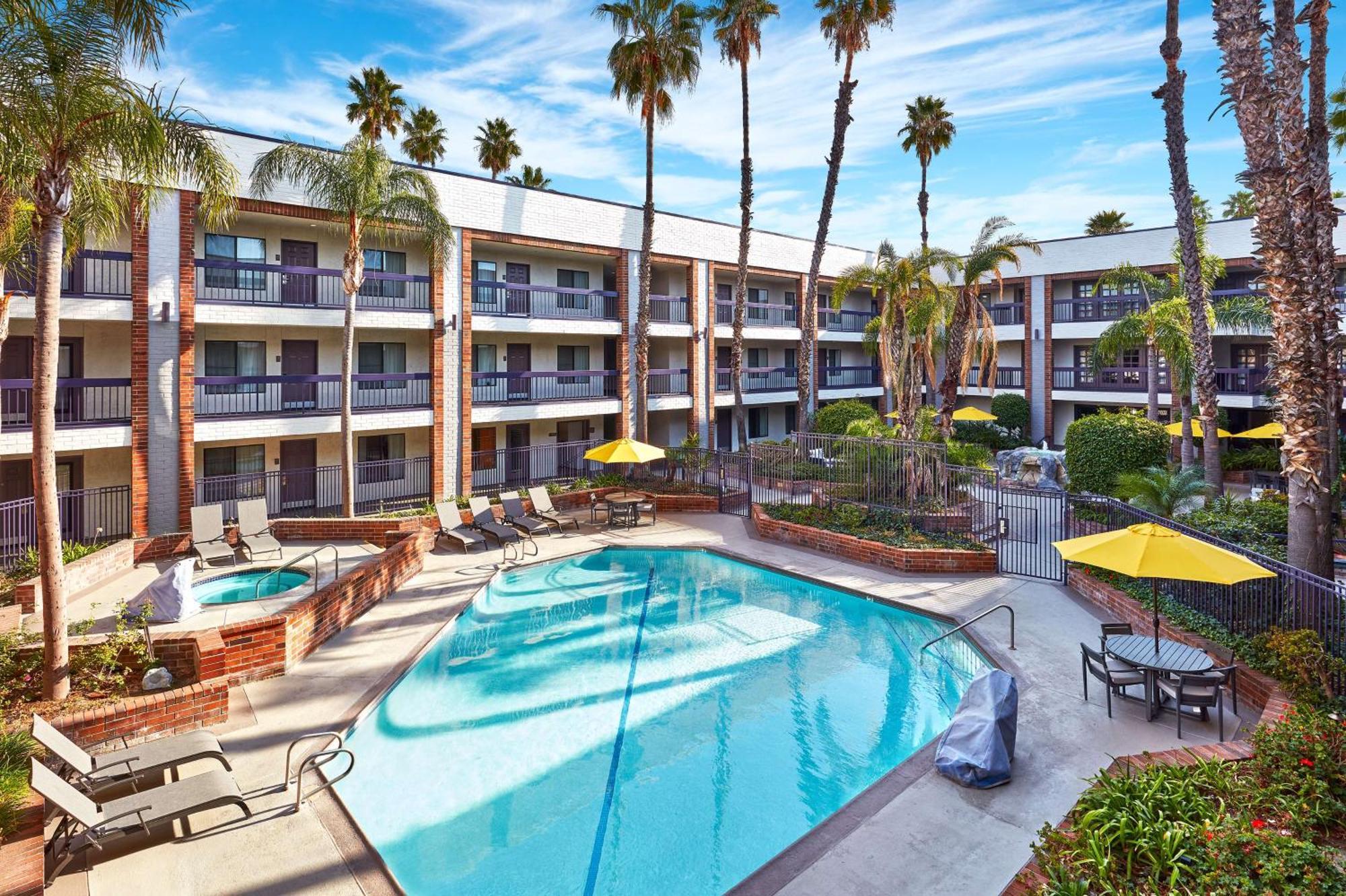 Best Western Plus Meridian Inn & Suites, Anaheim-Orange Eksteriør billede